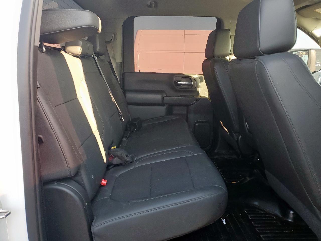 2023 Chevrolet Silverado C2500 Heavy Duty - Фото 6