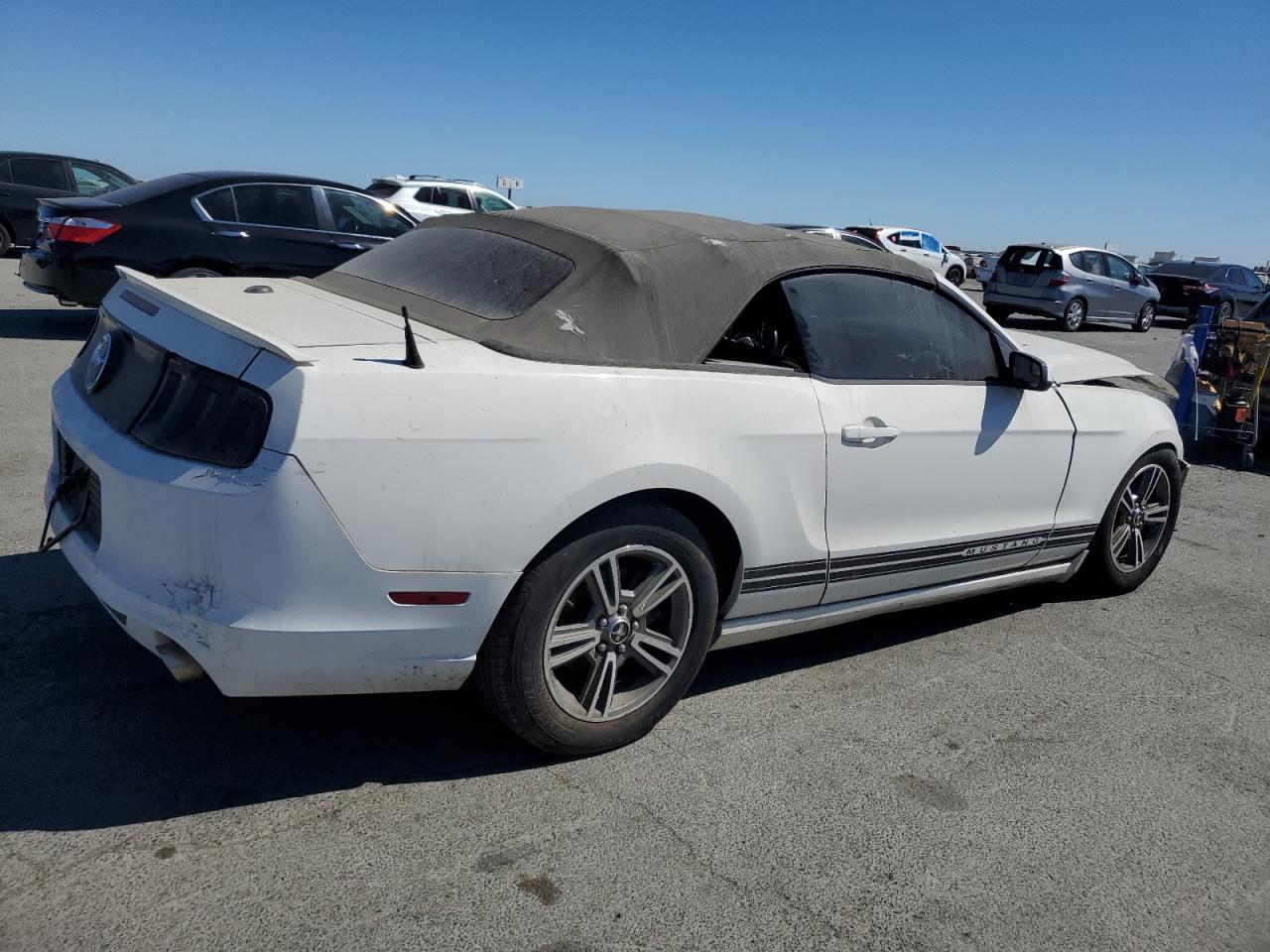 2013 Ford Mustang - Фото 3