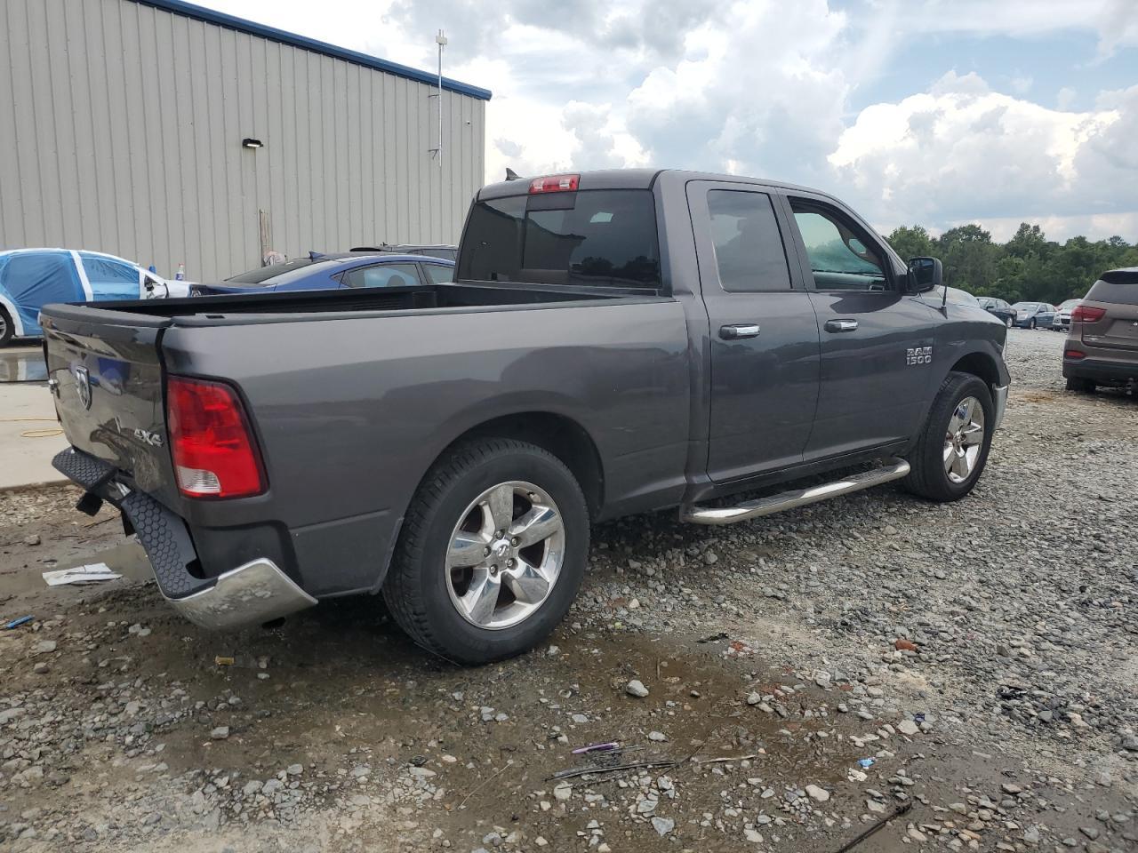 2018 Ram 1500 Slt - Image 3