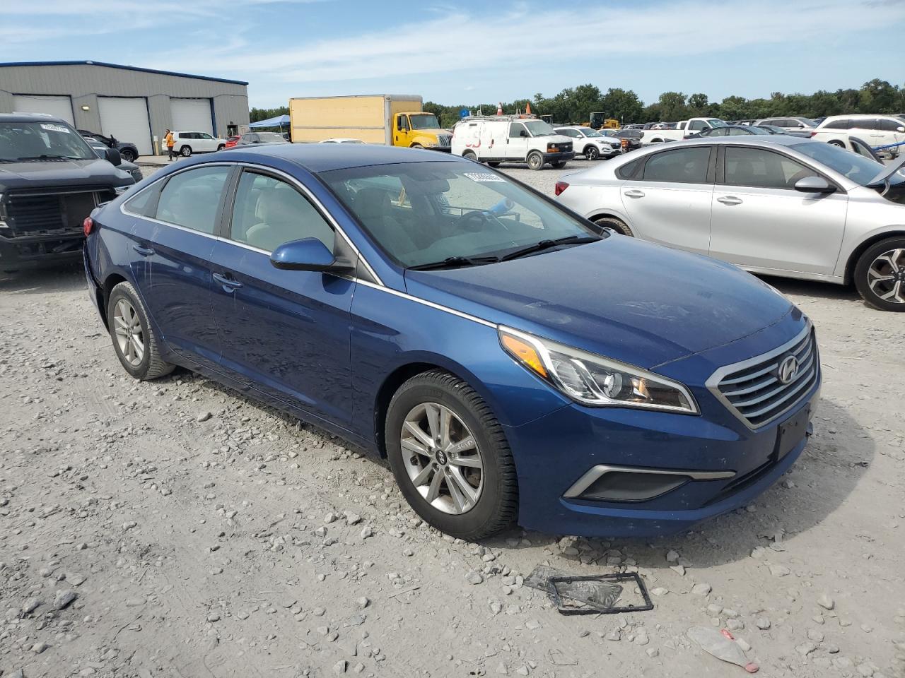 2017 Hyundai Sonata Se - Image 4