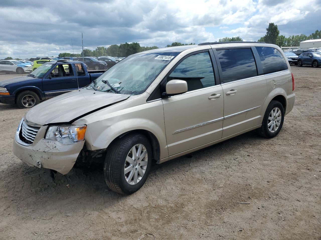 2013 Chrysler Town & Country Touring
