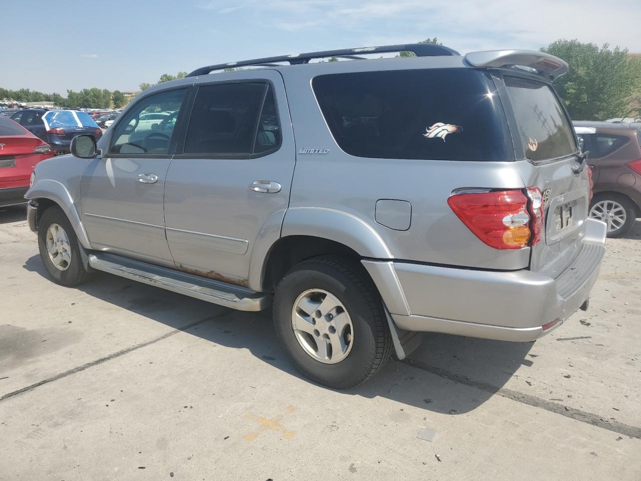 2001 Toyota Sequoia Limited - Фото 2