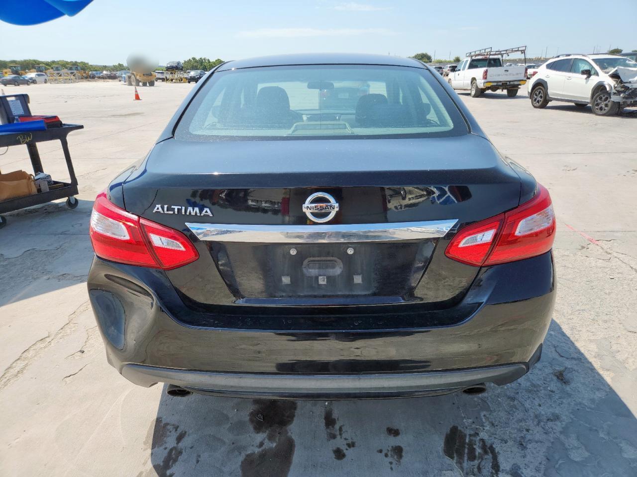 2017 Nissan Altima 2.5 - Фото 6