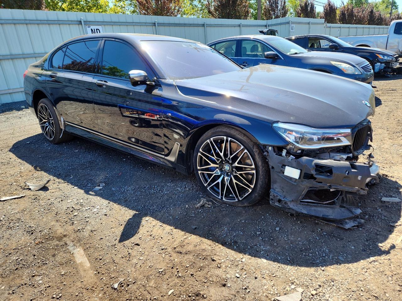 2017 BMW M760 Xi - Image 4