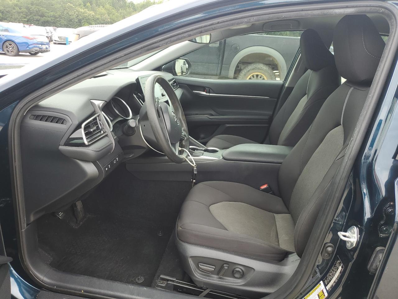 2021 Toyota Camry Le - Image 7