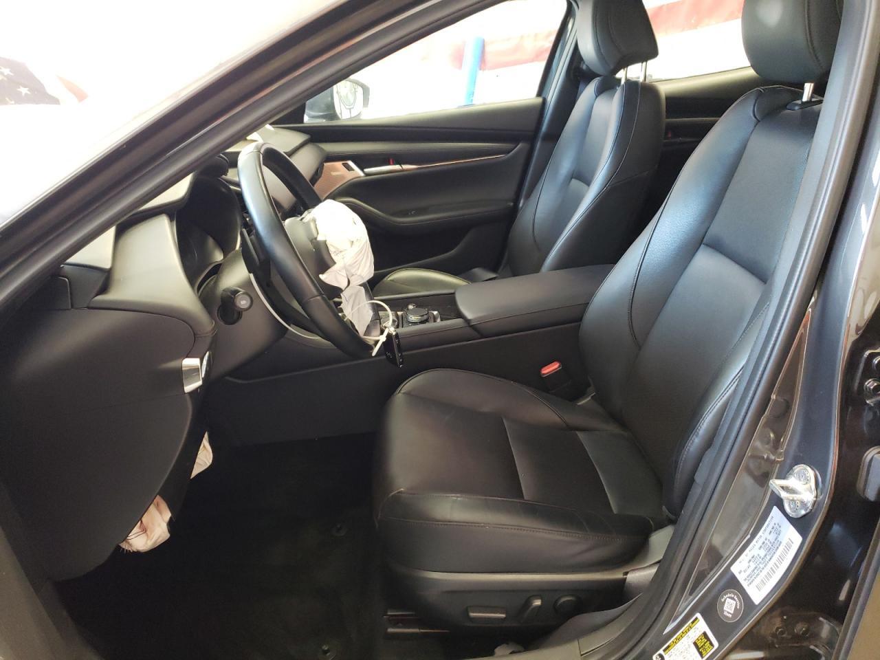 2022 Mazda 3 Premium - Фото 7