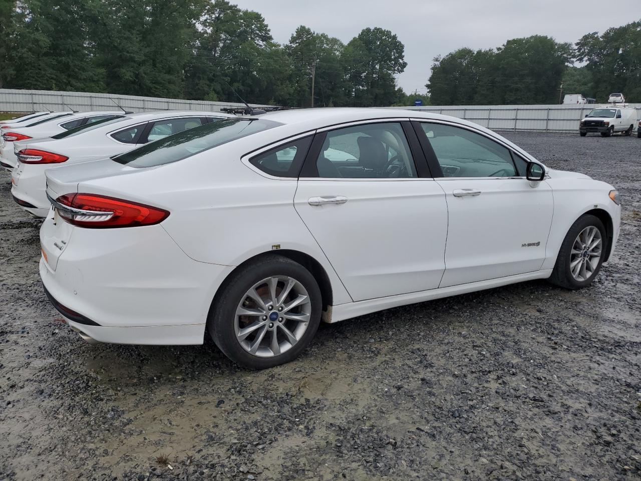 2017 Ford Fusion Se Hybrid - Image 3