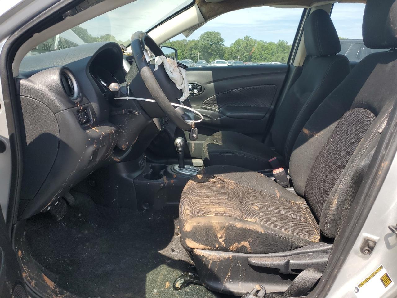 2019 Nissan Versa S - Image 7