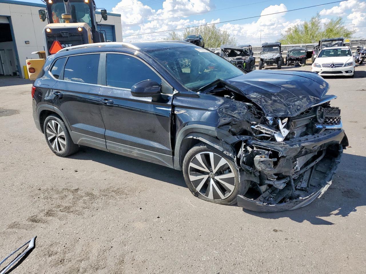 2022 Volkswagen Taos Se - Image 4