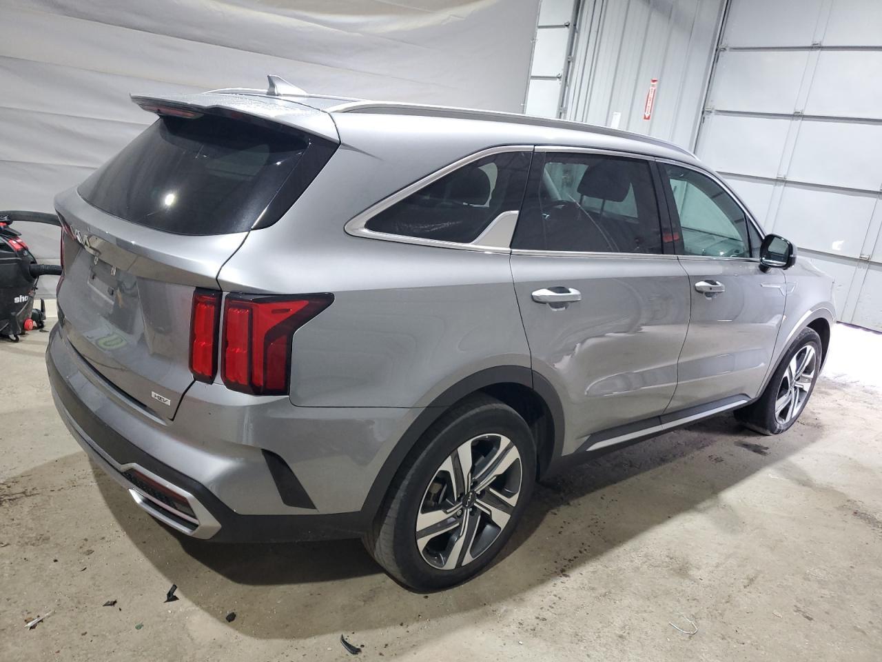 2023 Kia Sorento Sxp - Фото 3