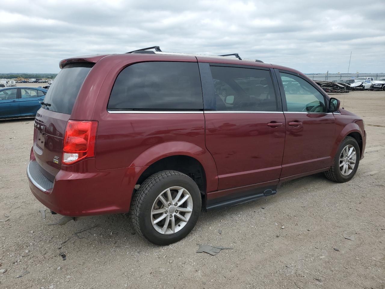2018 Dodge Grand Caravan Sxt - Фото 3