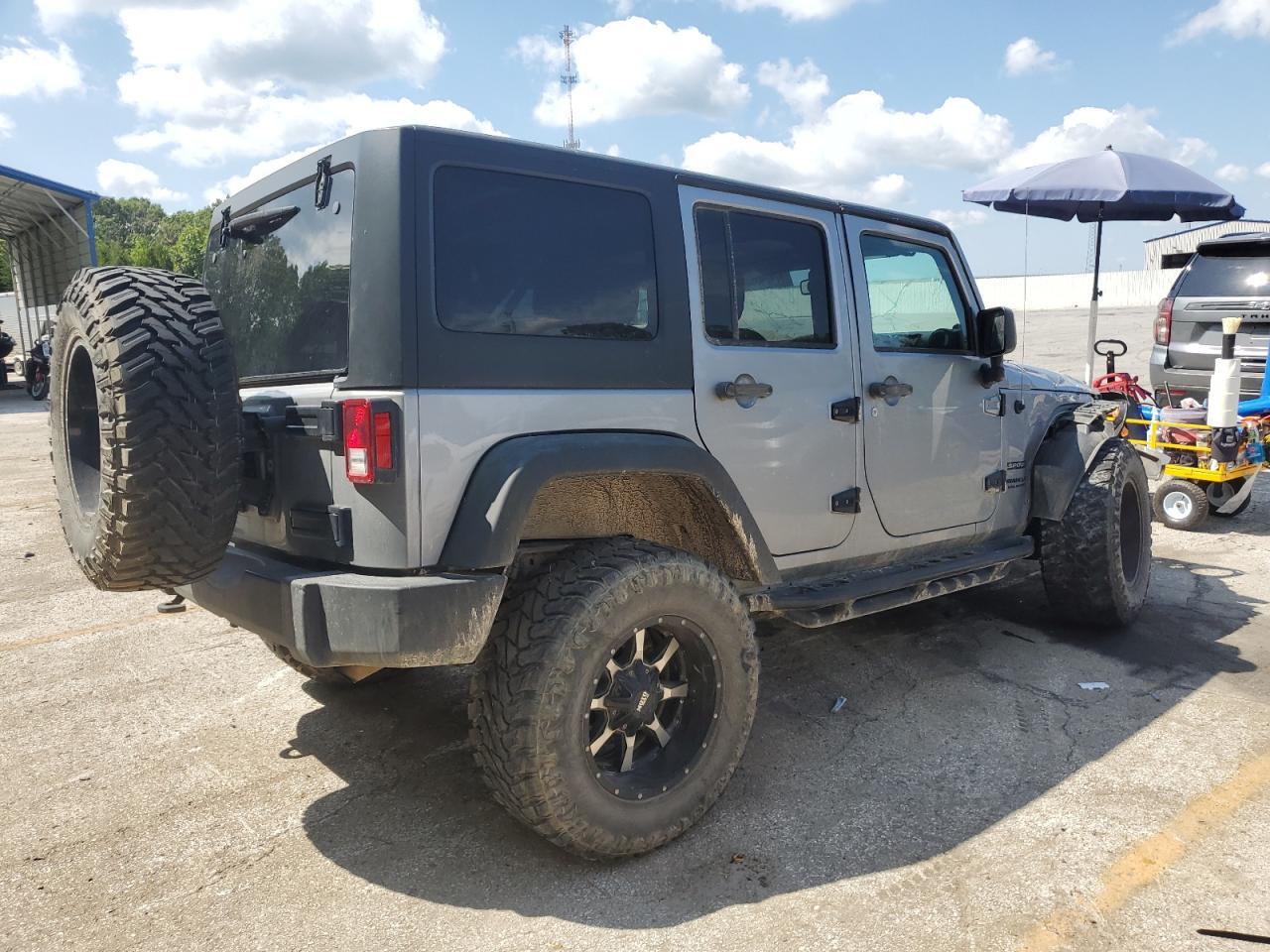2016 Jeep Wrangler Unlimited Sport - Фото 3