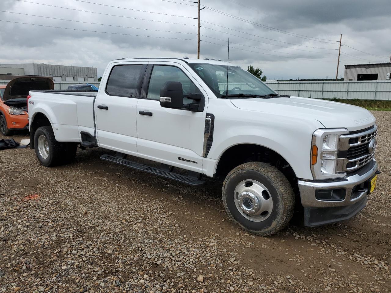 2025 Ford F350 Super Duty - Фото 4