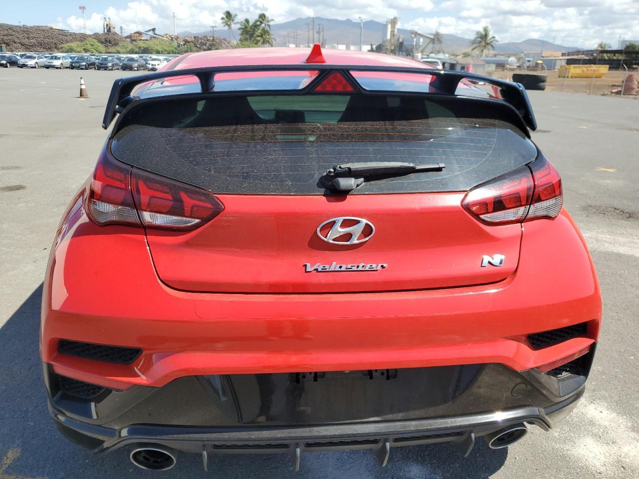 2021 Hyundai Veloster N - Image 6