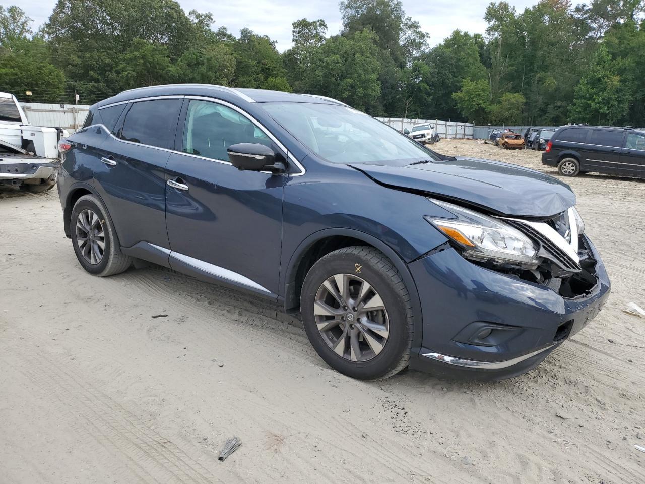 2015 Nissan Murano S - Image 4