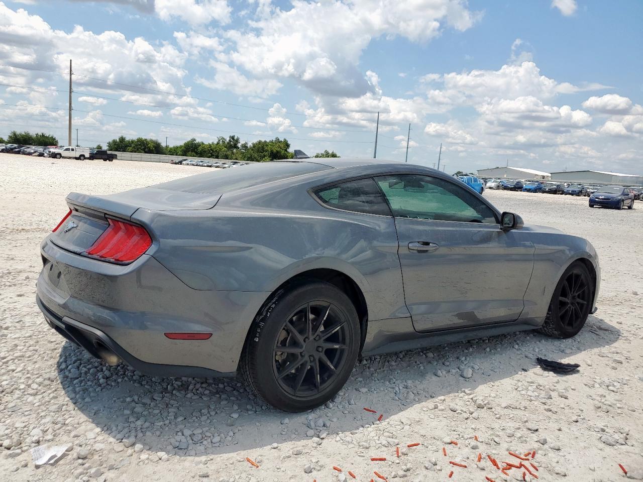2021 Ford Mustang - Фото 3