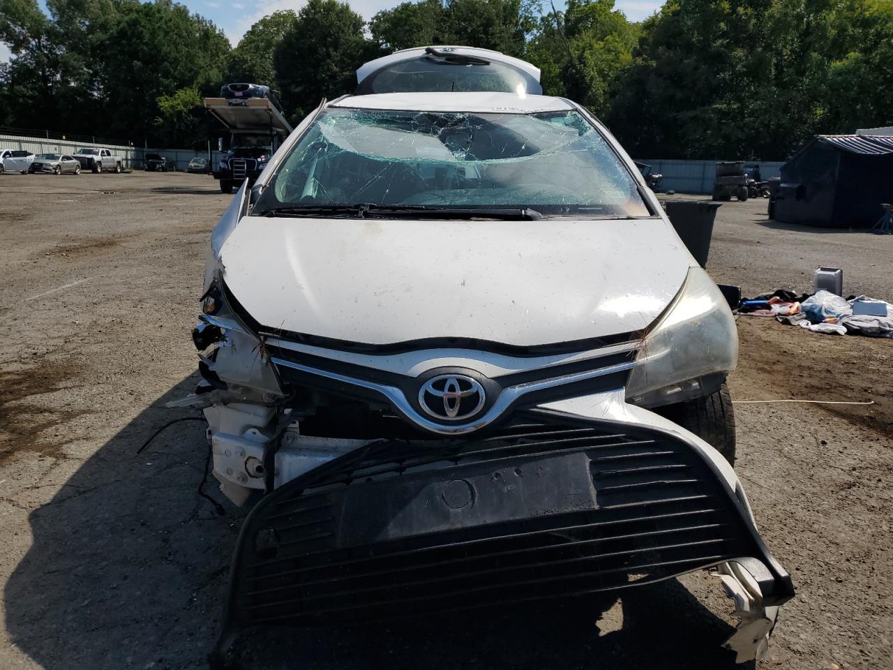 2017 Toyota Yaris L - Image 5