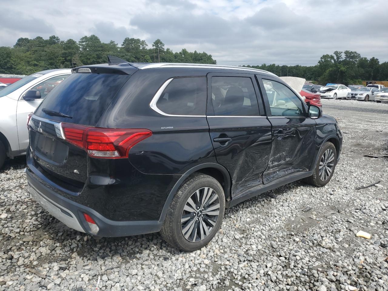 2020 Mitsubishi Outlander Se - Фото 3
