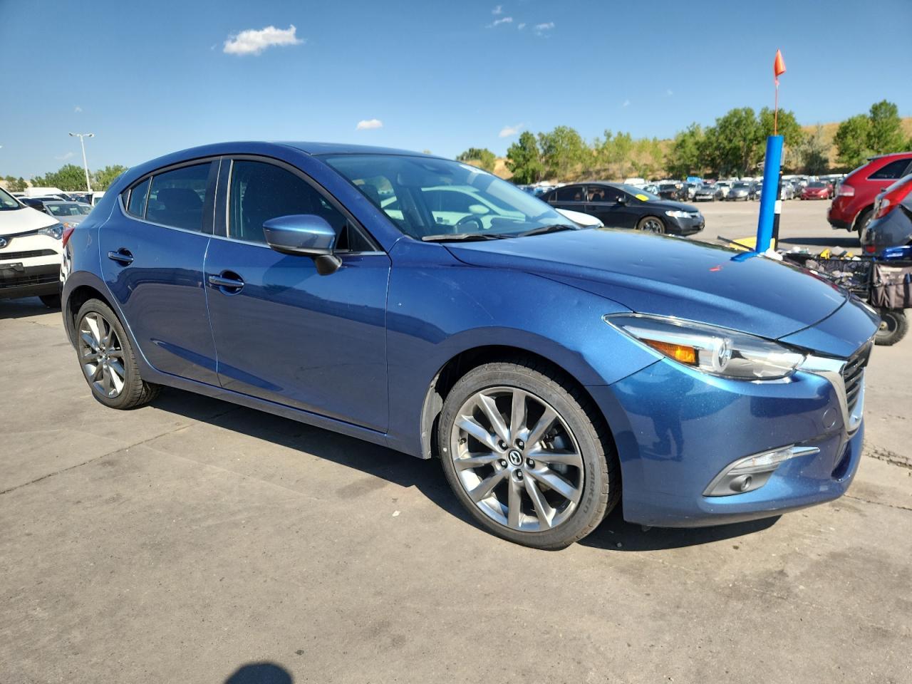 2018 Mazda 3 Grand Touring - Image 4