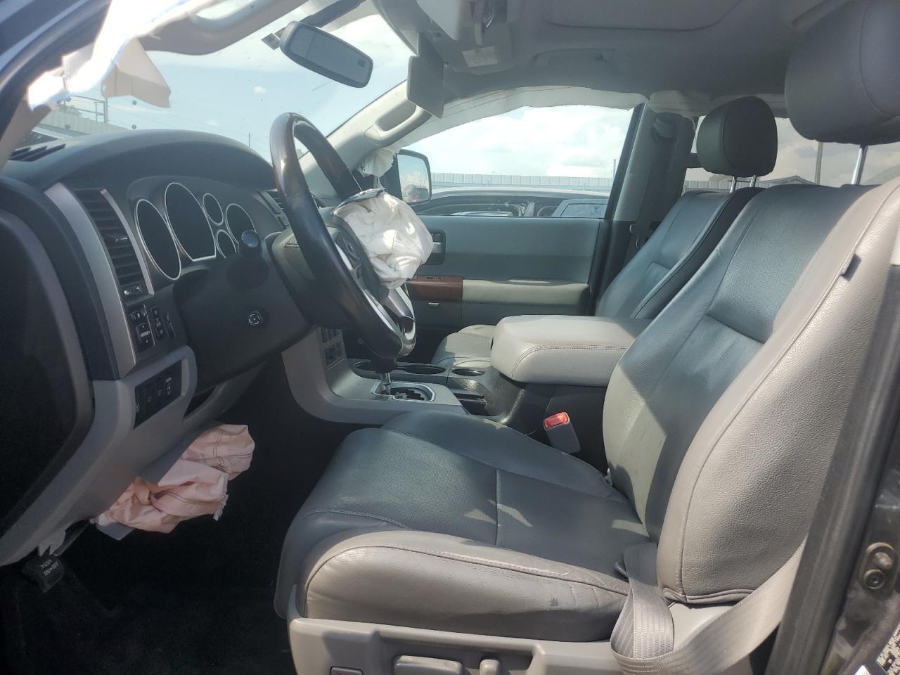 2016 Toyota Sequoia Platinum Platinum - Image 7