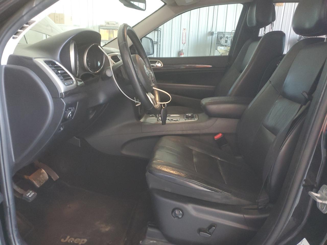 2012 Jeep Grand Cherokee Laredo - Image 7