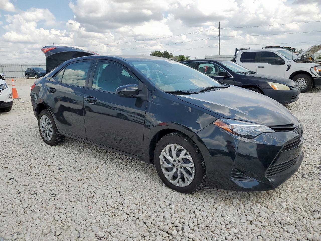 2017 Toyota Corolla L - Фото 4