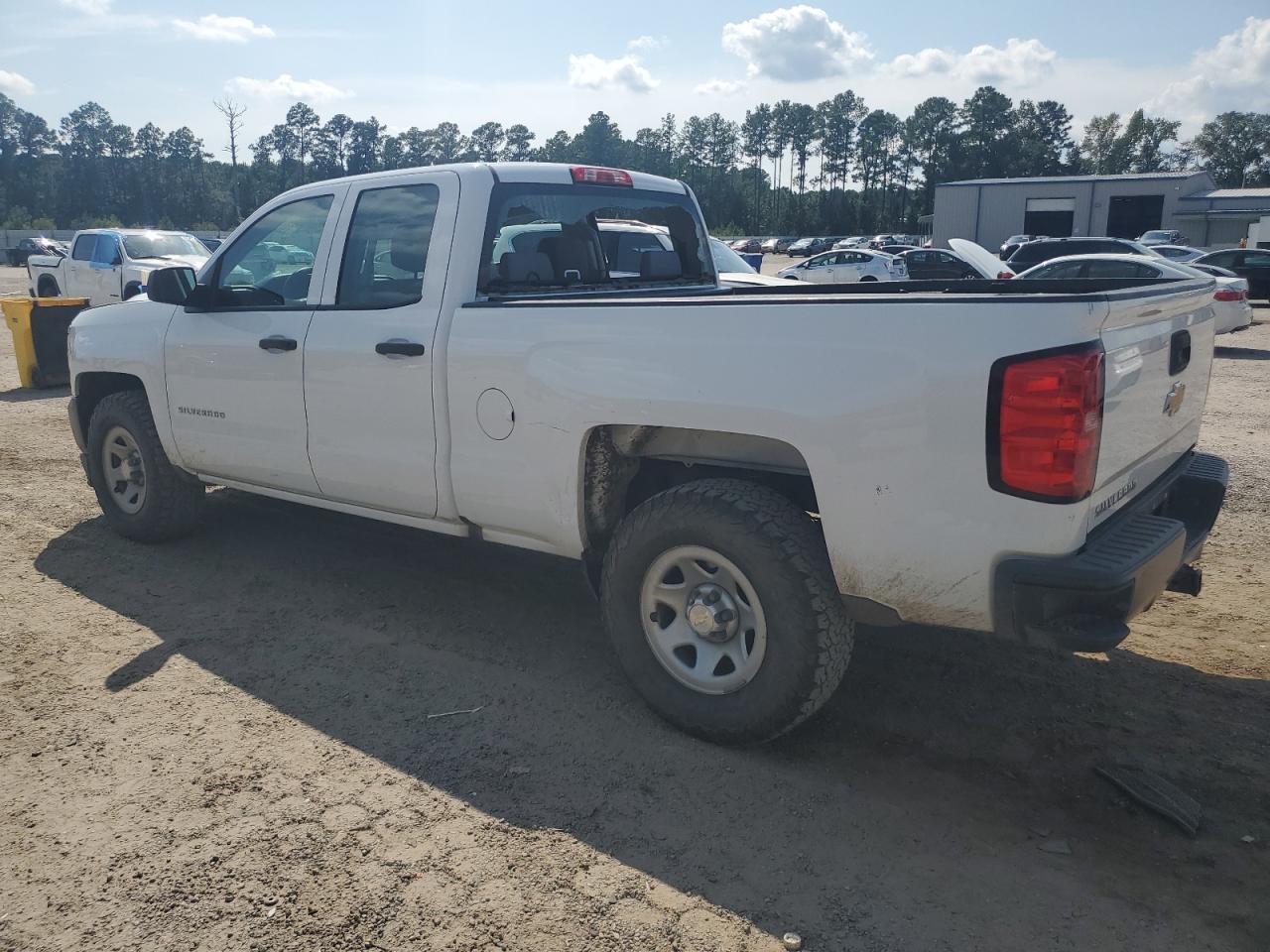 2018 Chevrolet Silverado C1500 - Фото 2