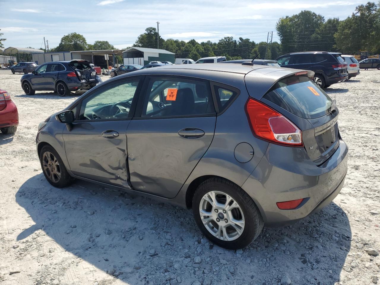 2014 Ford Fiesta Se - Image 2