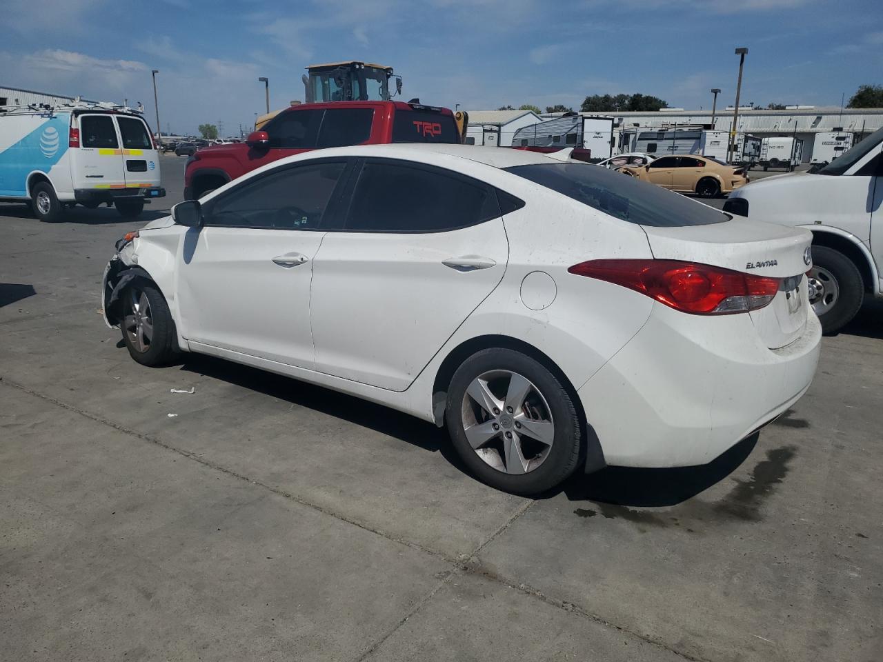 2013 Hyundai Elantra Gls - Фото 2