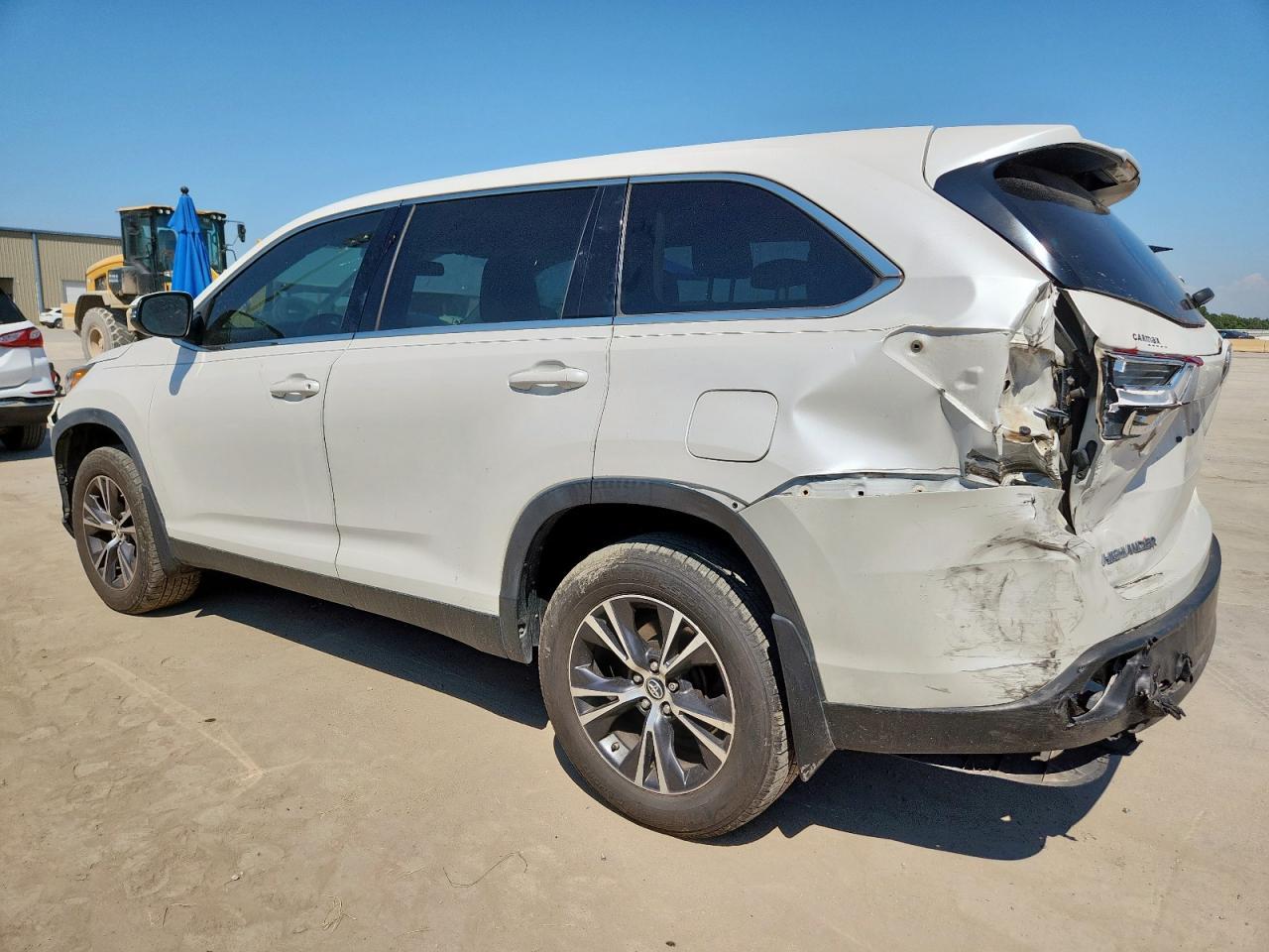 2019 Toyota Highlander Le - Фото 2