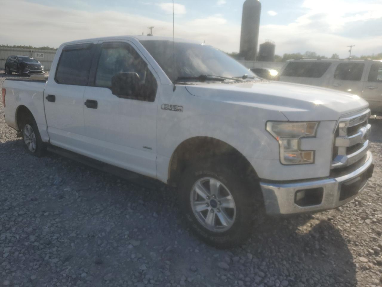 2016 Ford F150 Supercrew - Фото 4