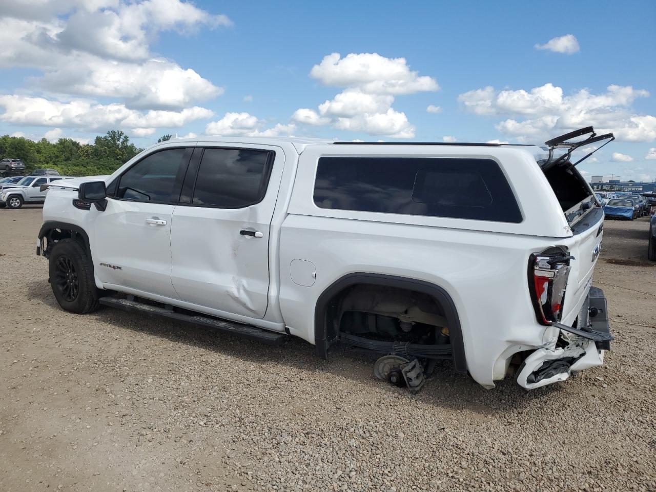 2023 GMC Sierra K1500 At4X - Фото 2