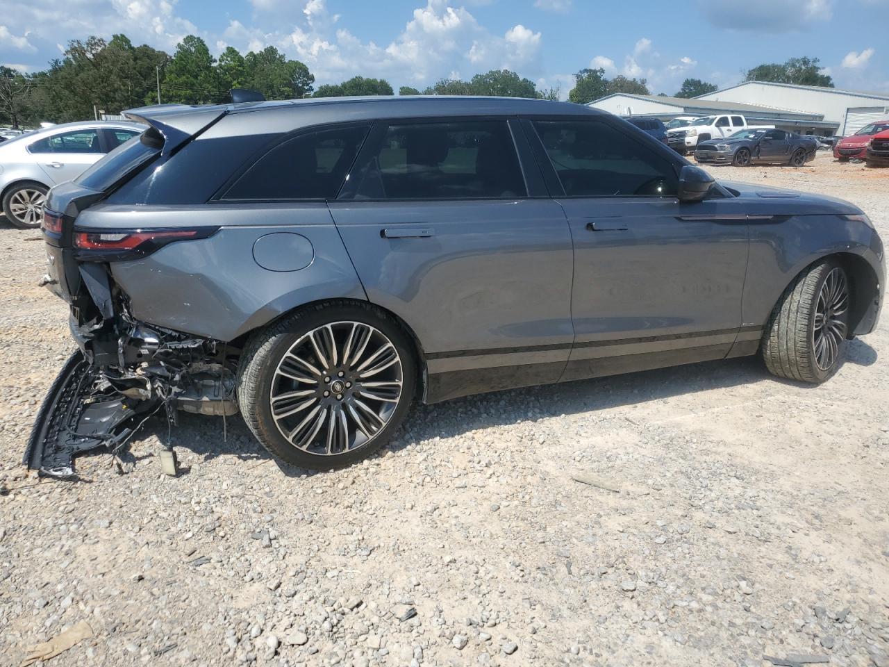 2018 Land Rover Range Rover Velar R-Dynamic Se - Image 3
