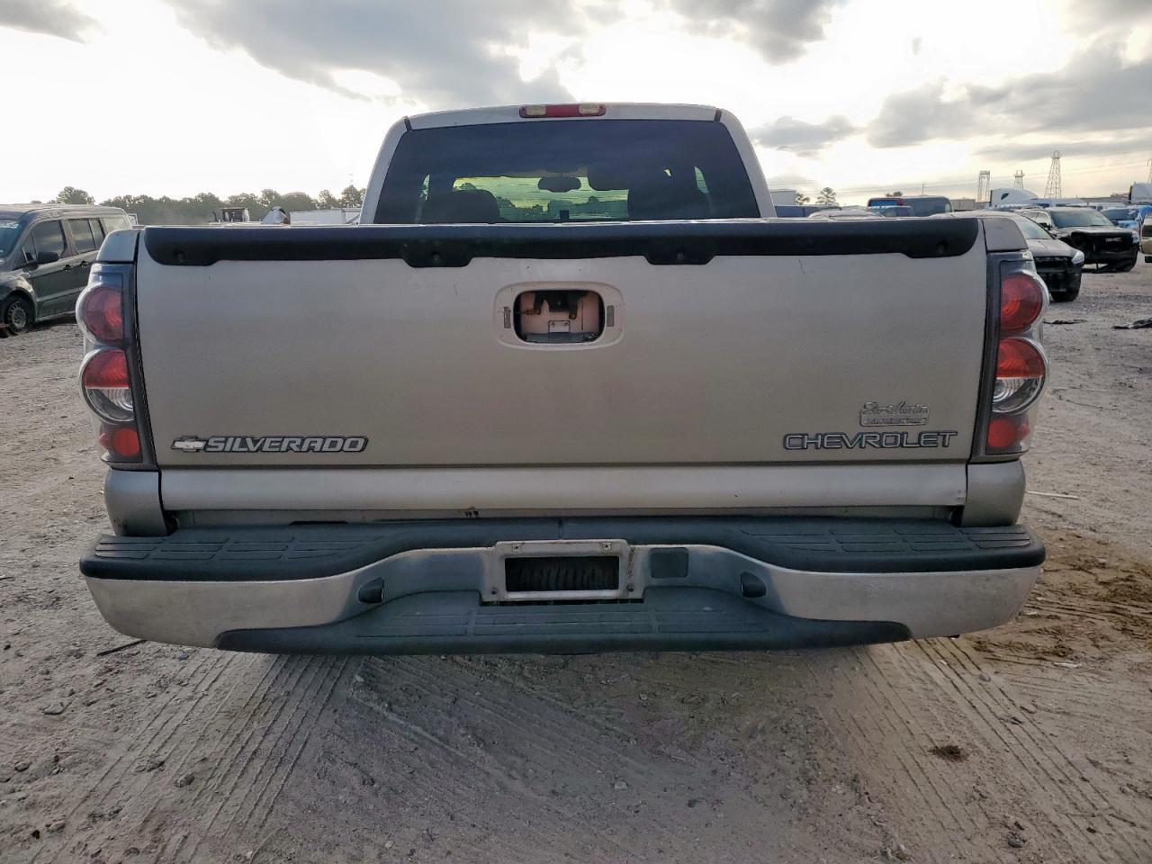 2003 Chevrolet Silverado C1500 - Фото 6