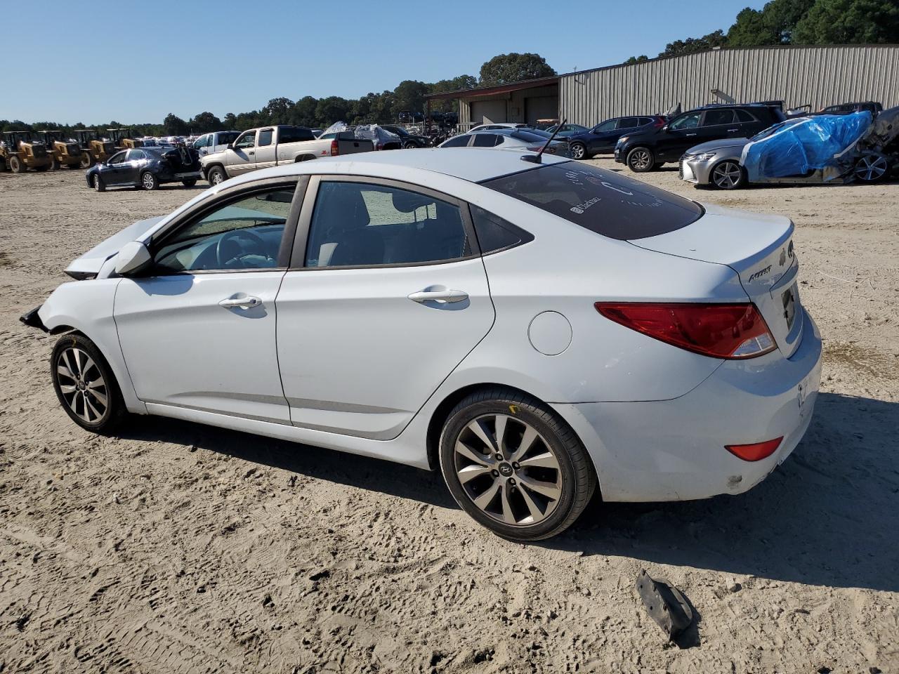 2017 Hyundai Accent Se - Фото 2