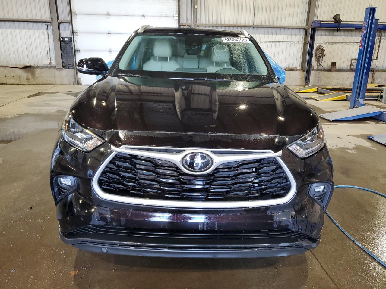 2021 Toyota Highlander Xle - Image 5