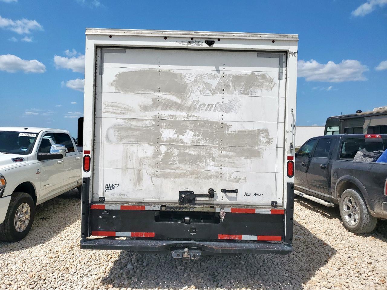 2021 GMC Savana Cutaway G3500 - Фото 6