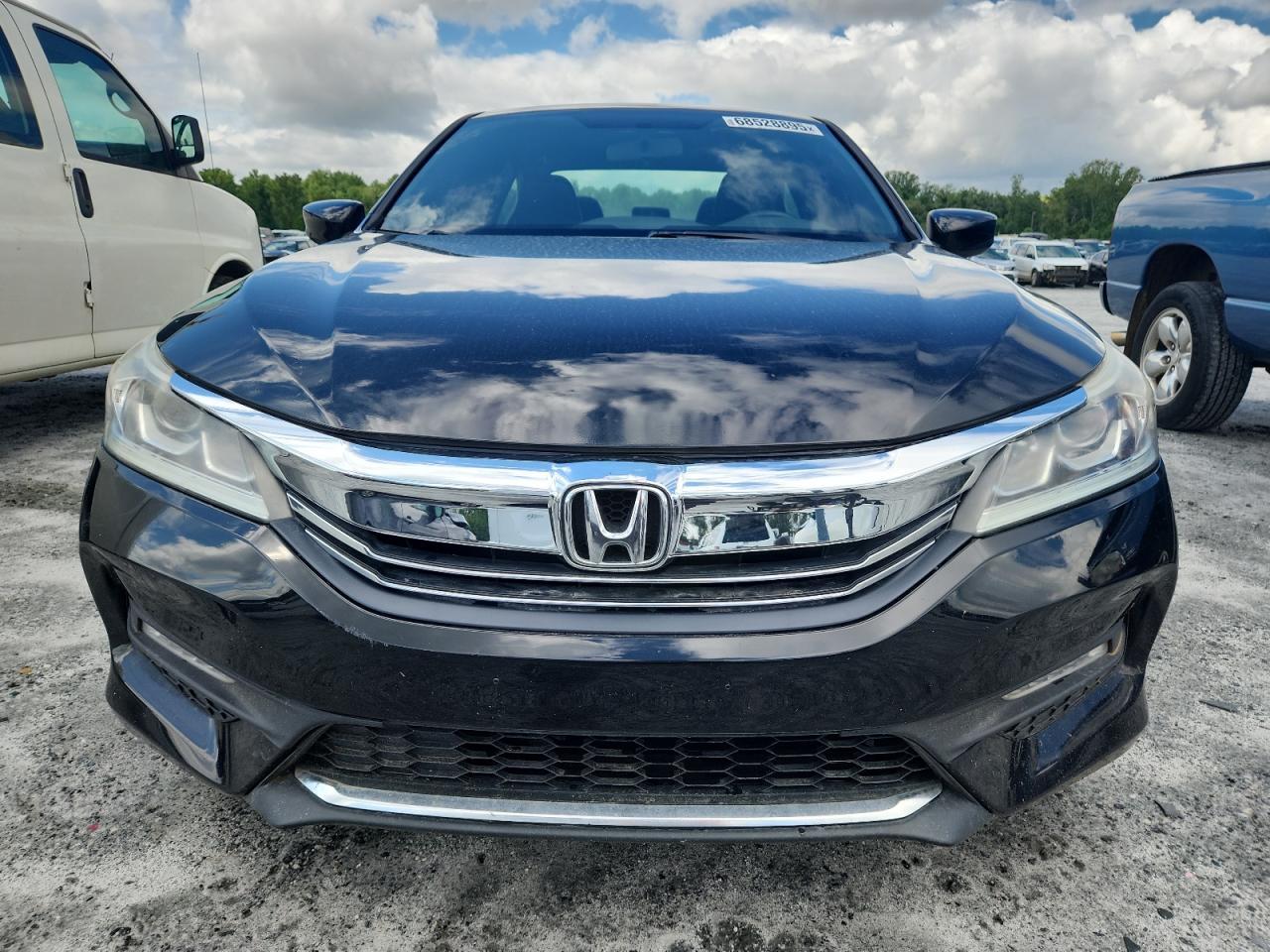 2017 Honda Accord Sport Special Edition - Image 5