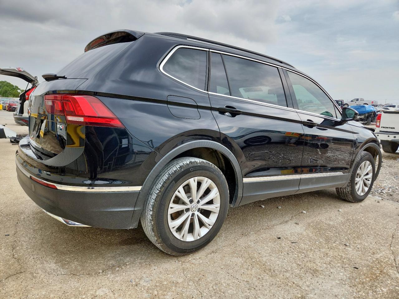 2018 Volkswagen Tiguan Se - Image 3
