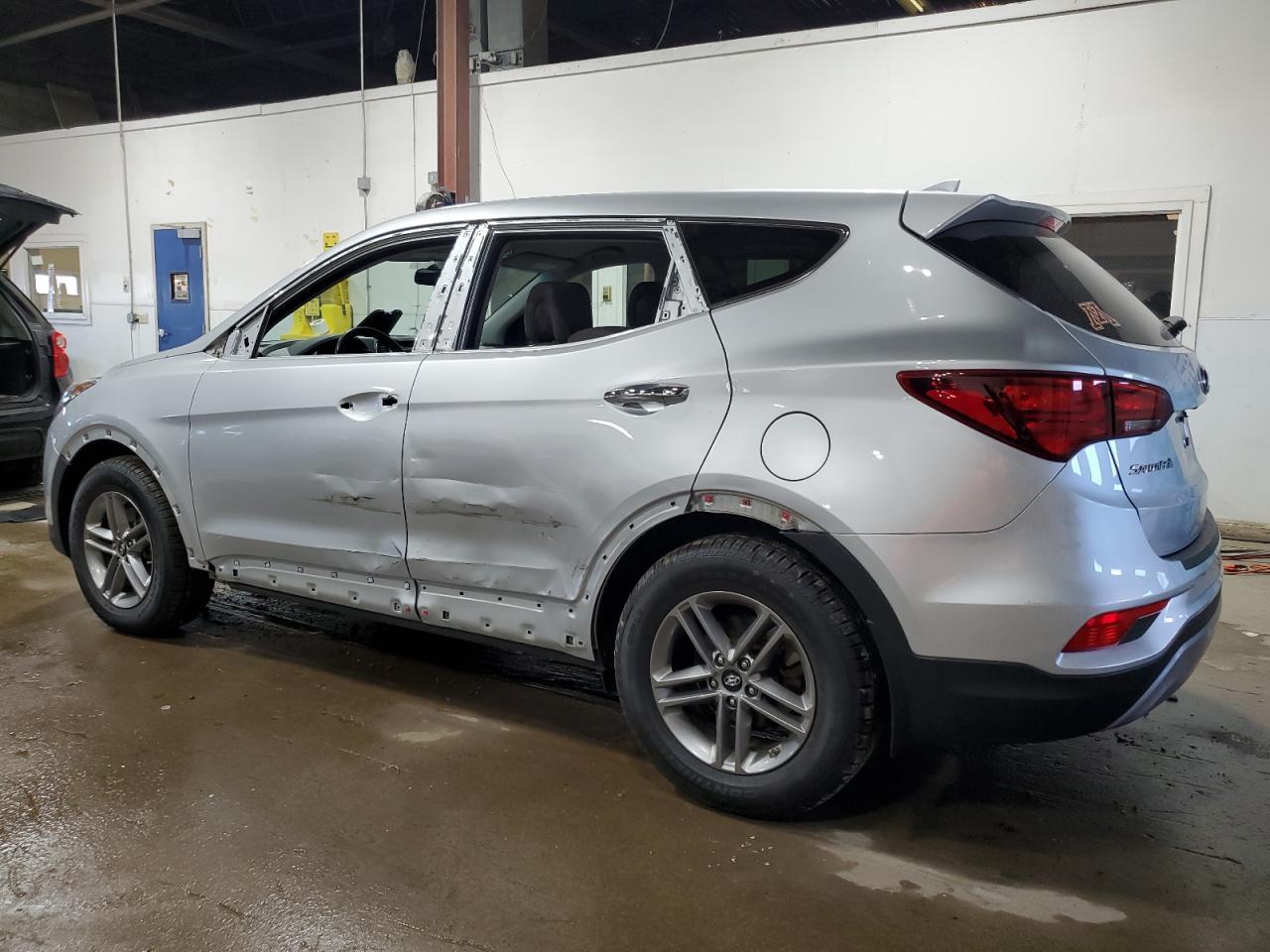 2017 Hyundai Santa Fe Sport - Фото 2