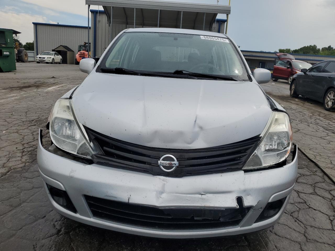 2011 Nissan Versa S - Фото 5