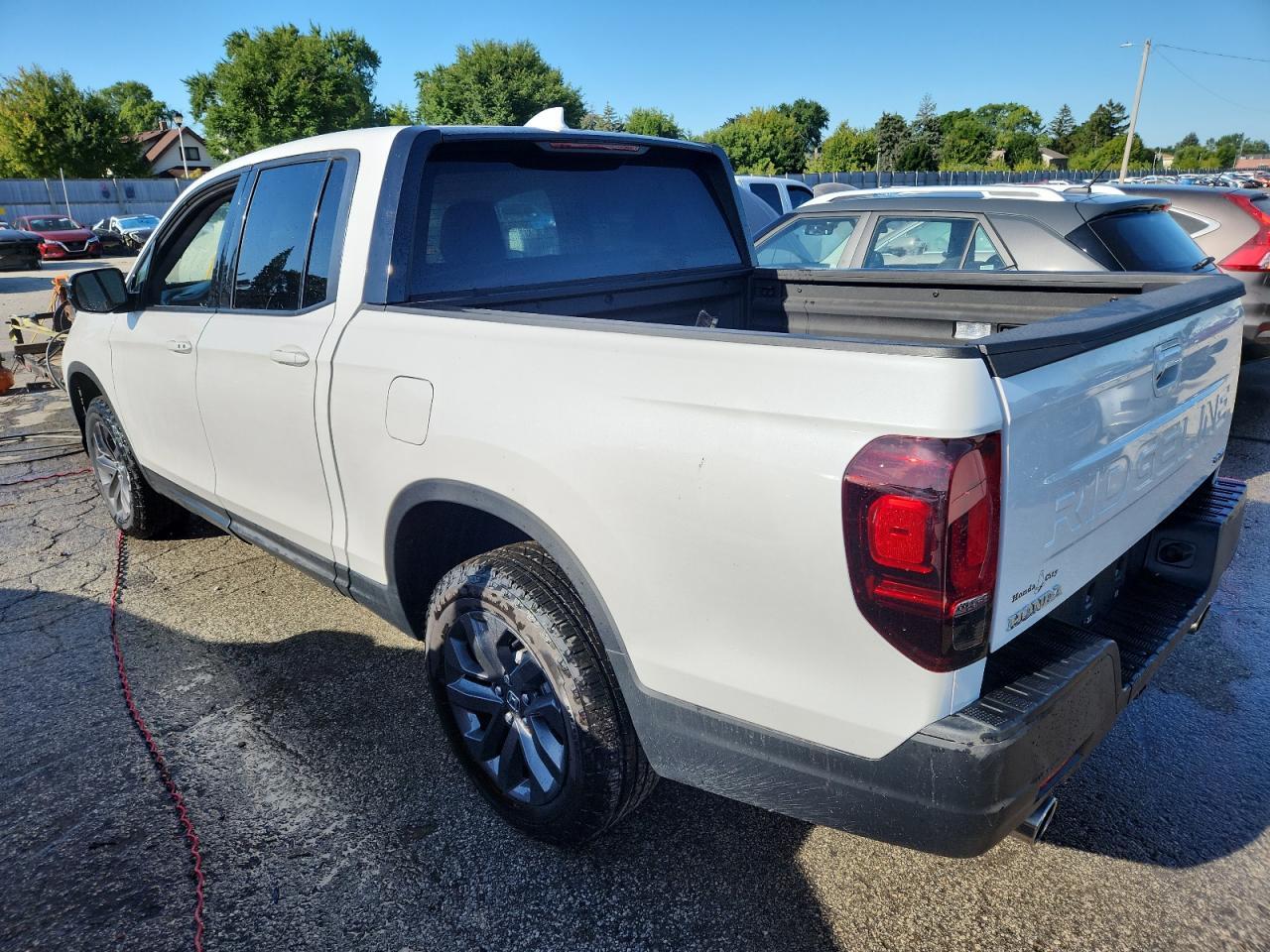 2024 Honda Ridgeline Sport - Image 2