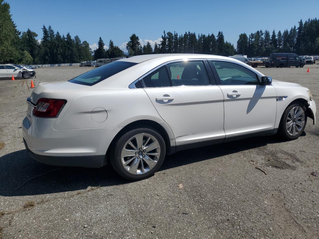 2011 Ford Taurus Limited - Фото 3
