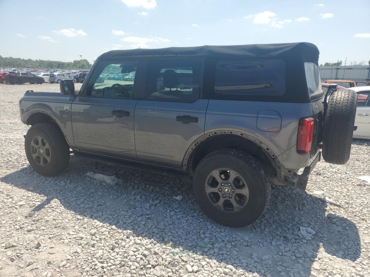 2021 Ford Bronco Base - Фото 2