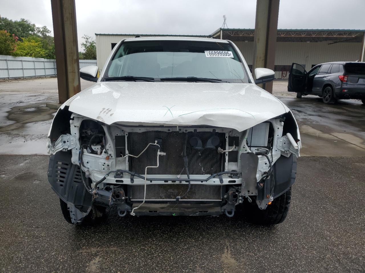 2023 Toyota 4Runner Sr5 - Image 5