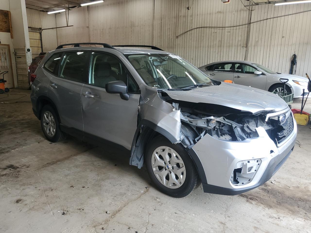 2019 Subaru Forester - Фото 4