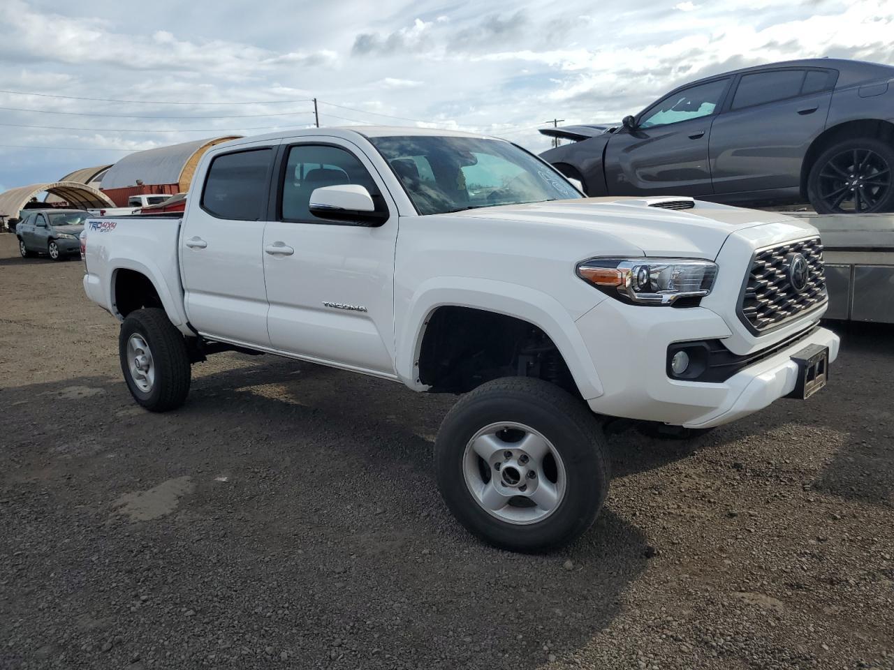 2022 Toyota Tacoma Double Cab - Image 4