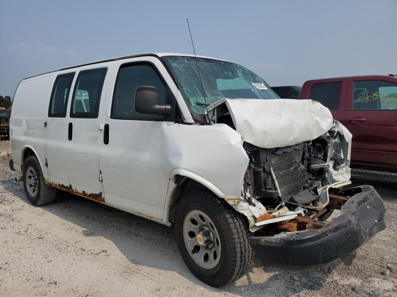 2013 Chevrolet Express G1500 - Фото 4