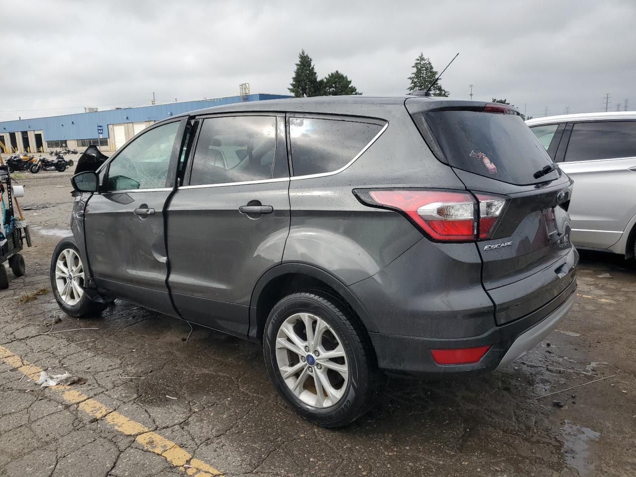 2017 Ford Escape Se - Image 2
