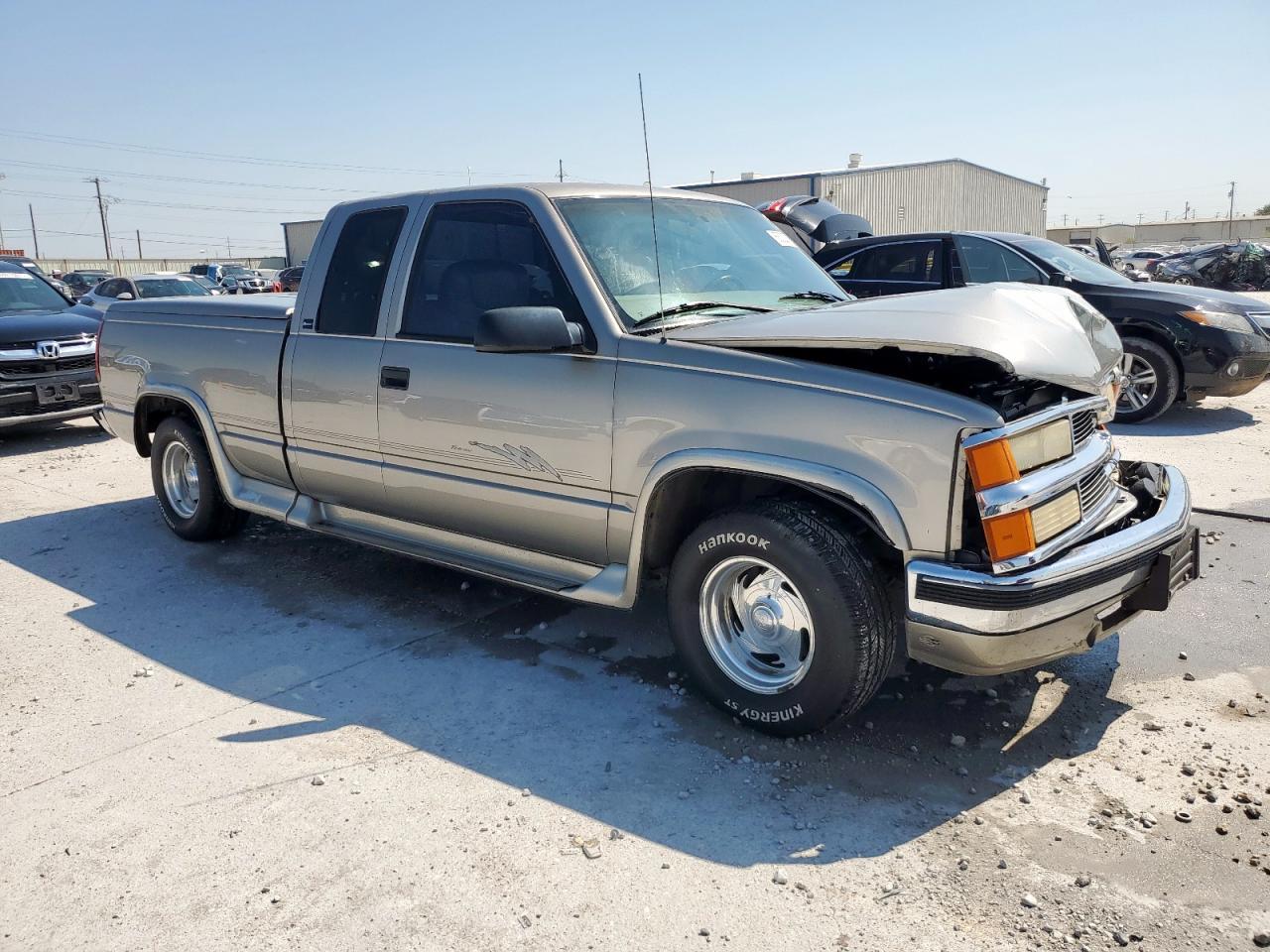 1998 Chevrolet Gmt-400 C1500 - Фото 4